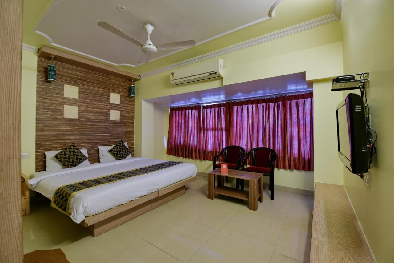 Oyo 2289 Hotel Radha Palace Kukas المظهر الخارجي الصورة