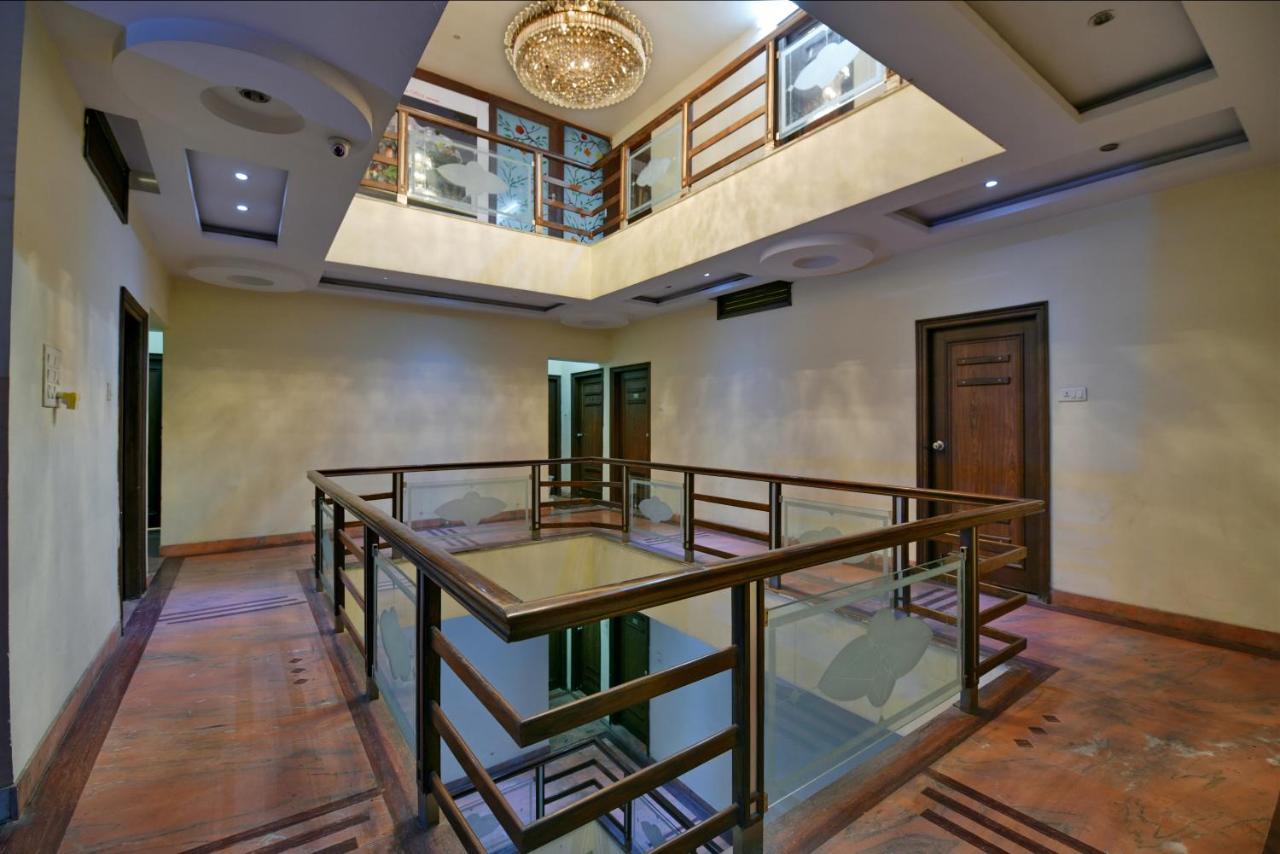 Oyo 2289 Hotel Radha Palace Kukas المظهر الخارجي الصورة